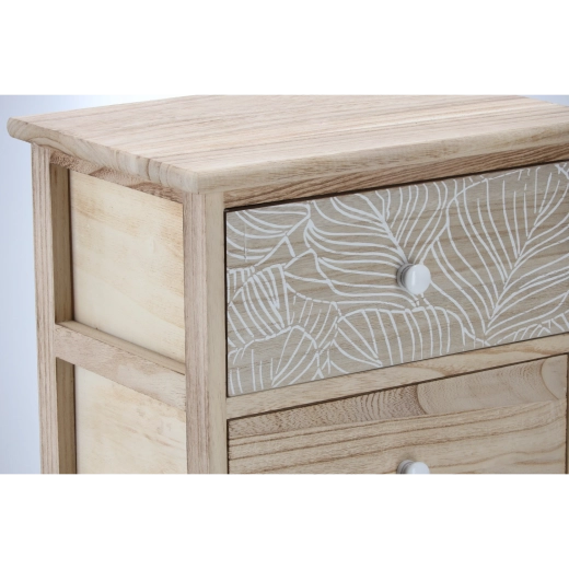 Bois naturel avec motif décoratif