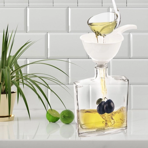 Prise en main confortable et versement précis