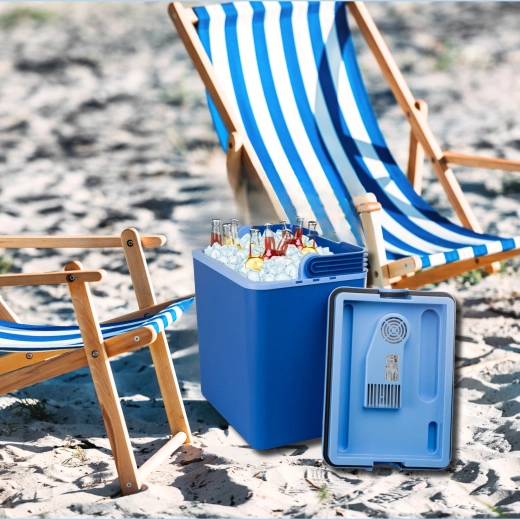 Grand volume de 30 l et espace pour bouteilles de 1,5 l