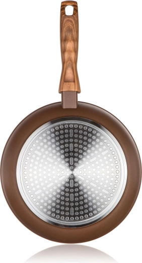 Fond induction et répartition uniforme de la chaleur