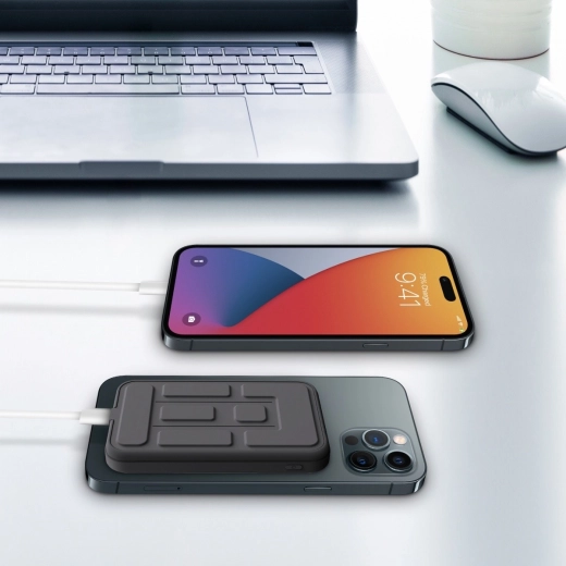Charge sans fil 15 W et USB‑C Power Delivery 20 W