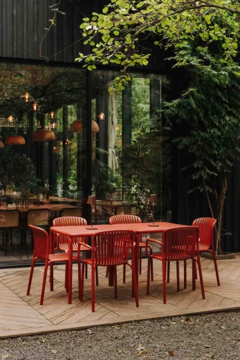 Structure légère et empilable