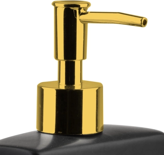 Pompe dorée élégante