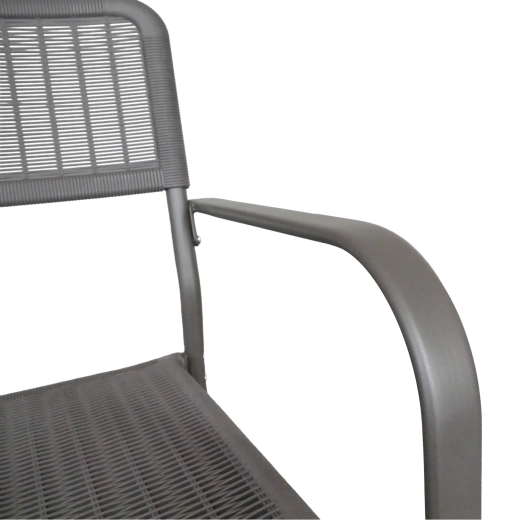 Accoudoirs confortables et tressage