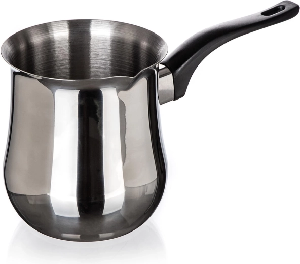 Préparation traditionnelle du véritable café turc