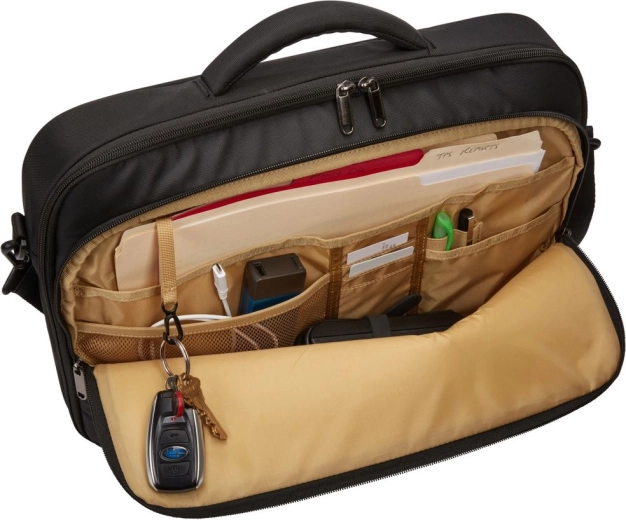 Organisation claire des accessoires et des documents