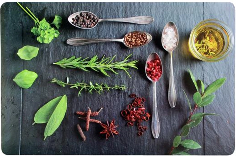 Set de table en plastique TORO avec motif cuillères 44 × 28 cm