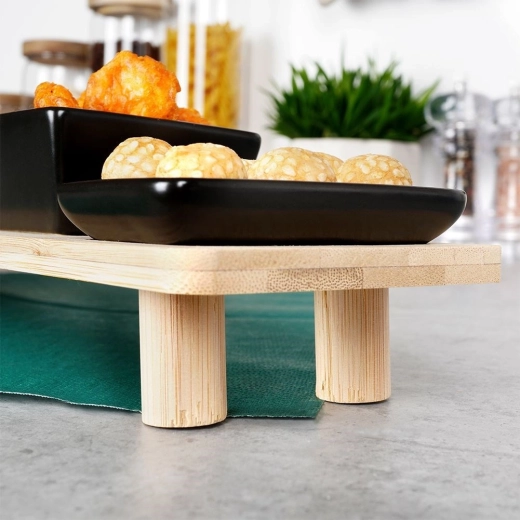 Plateau en bambou stable sur pieds