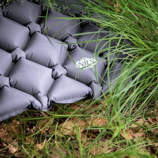 Résistant et léger pour tous les terrains