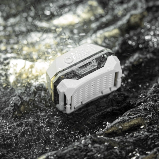 Robustesse IP68 et faible poids