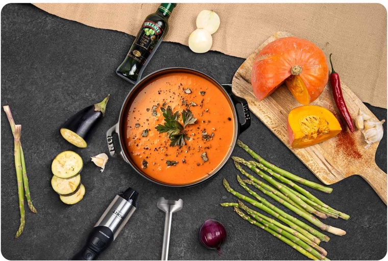 Puissance 1500 W et fonction TURBO pour ingrédients durs et glace