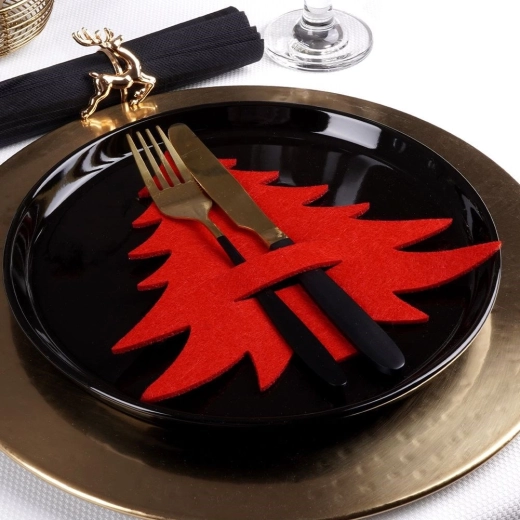 Feutrine rouge éclatante pour une ambiance de Noël parfaite