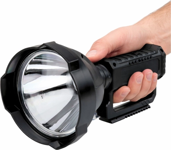 Faisceau puissant et concentré pour une longue portée