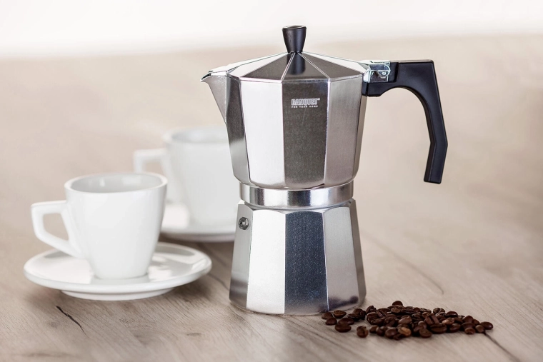 Design compact pour 6 tasses