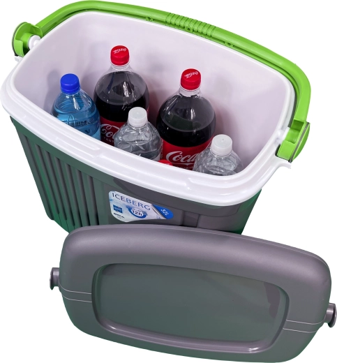 Grand volume et espace pour des bouteilles de 2 l en position verticale