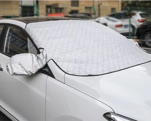 Protection imperméable avec rétroviseurs et respectueuse de la peinture