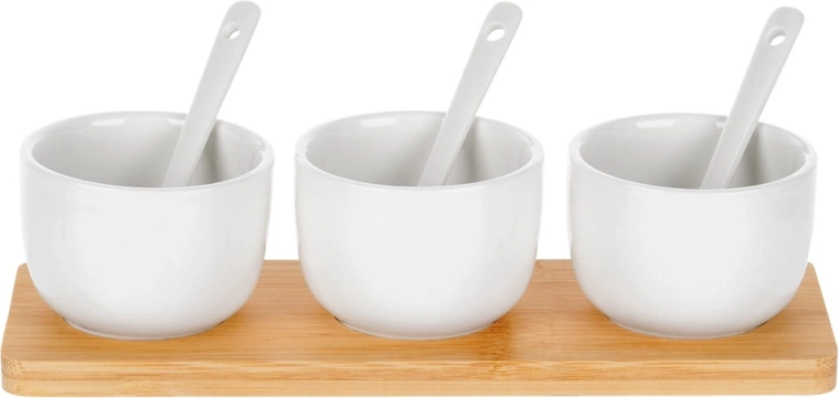 Bols et cuillères en céramique pour un usage quotidien