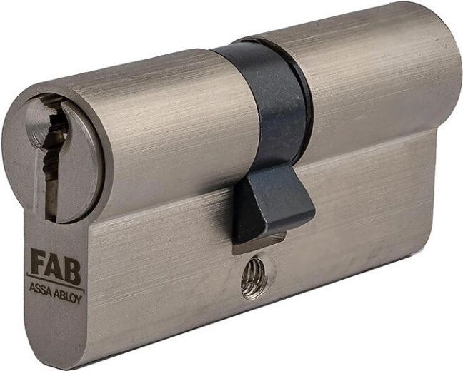 Installation facile sur la plupart des portes