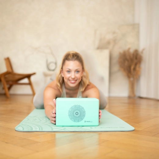 Prise confortable et étirements facilités