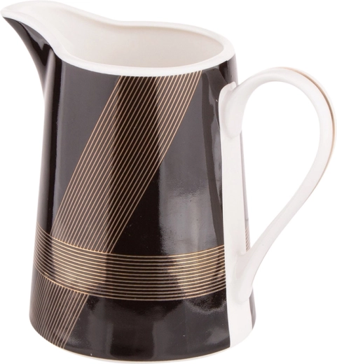 Contenance pratique de 250 ml pour plusieurs tasses