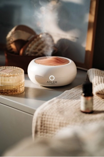 Aromathérapie, humidification et éclairage réunis