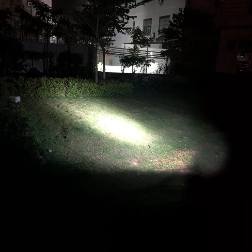 Projecteur LED principal puissant