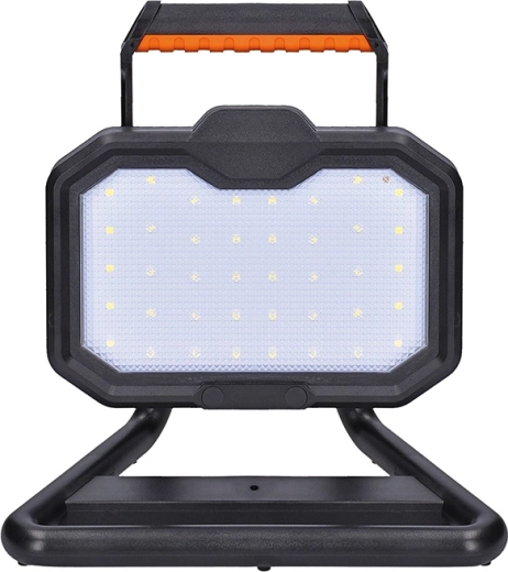 Lumière puissante et uniforme pour le travail