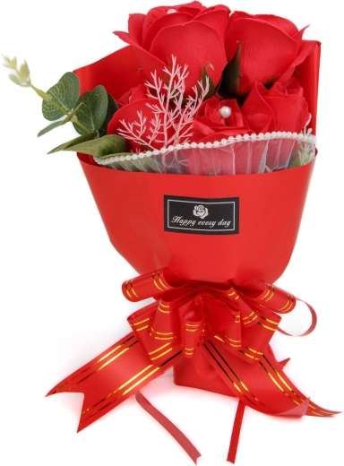 Décoration artificielle de roses dans une boîte cadeau