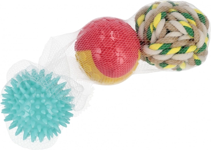 Trois balles différentes pour un jeu plus varié