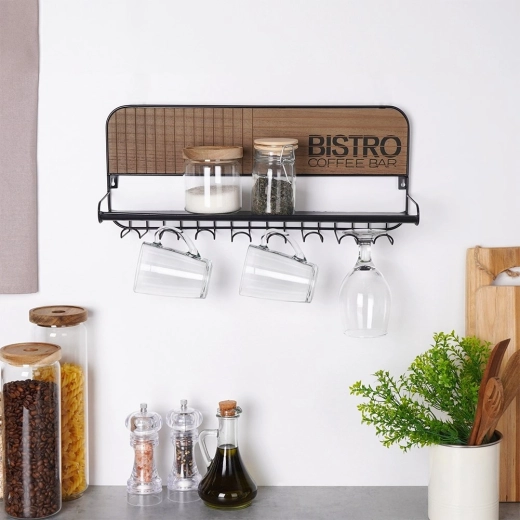 Suspension pratique des mugs et des verres