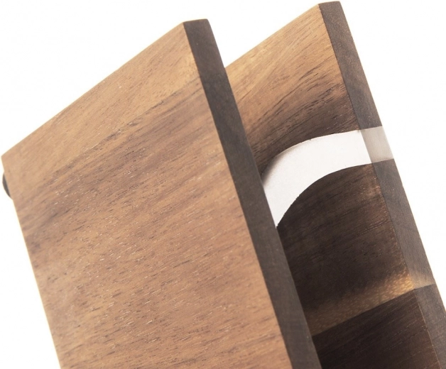 Bois d’acacia naturel avec résine