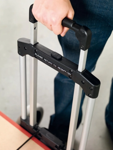 Prise ergonomique pour un étiquetage confortable