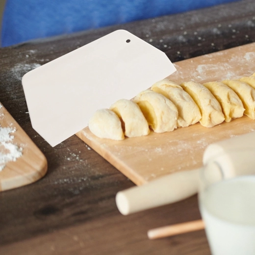 Une aide polyvalente pour la pâtisserie