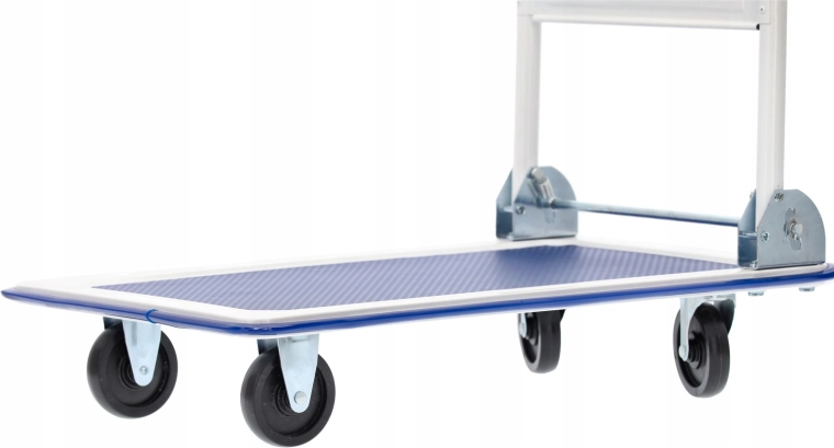 Manœuvre fluide grâce aux 4 roulettes pivotantes