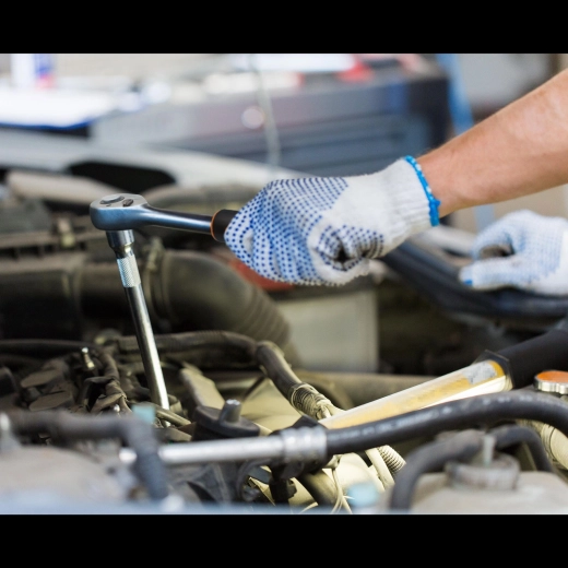 Utilisation pratique, y compris dans le compartiment moteur