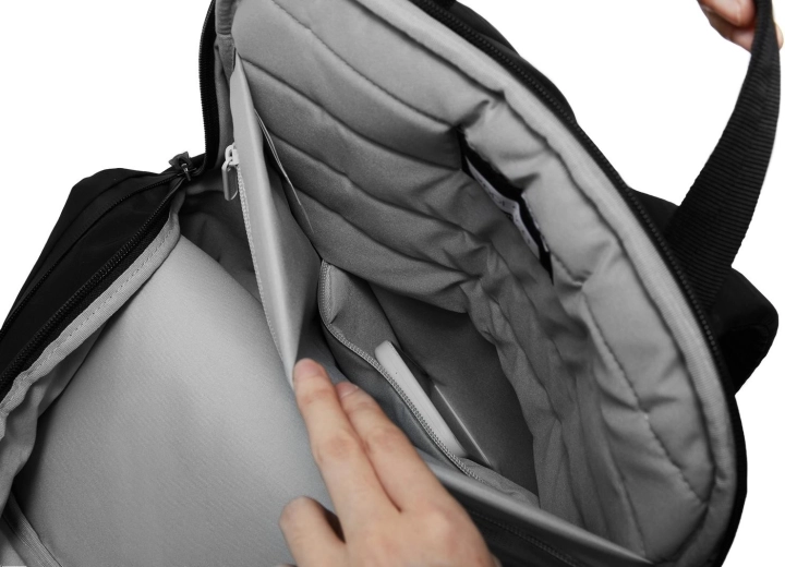 Compartiment rembourré pour ordinateur portable et organisation intelligente