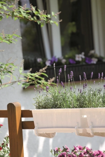 Montage pratique sur rambarde ou pose sur appui