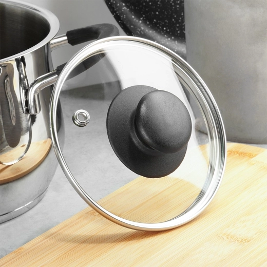 Verre transparent résistant à la chaleur