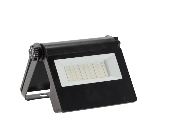 Puissance lumineuse élevée 750 lm