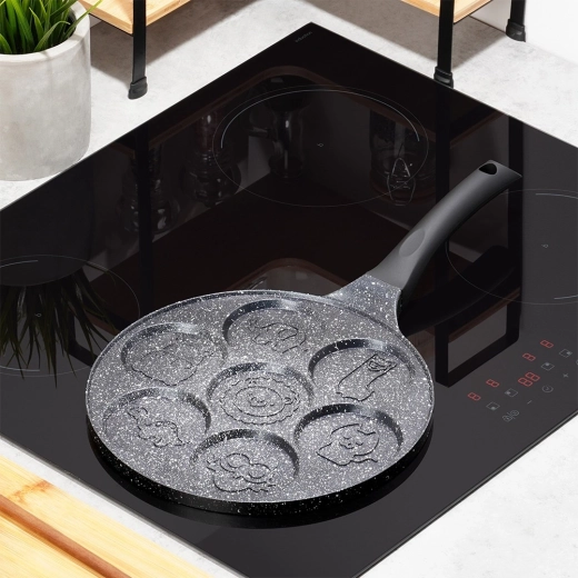 7 moules ludiques avec reliefs d’animaux