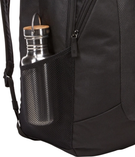 Poche latérale pour bouteille à portée de main
