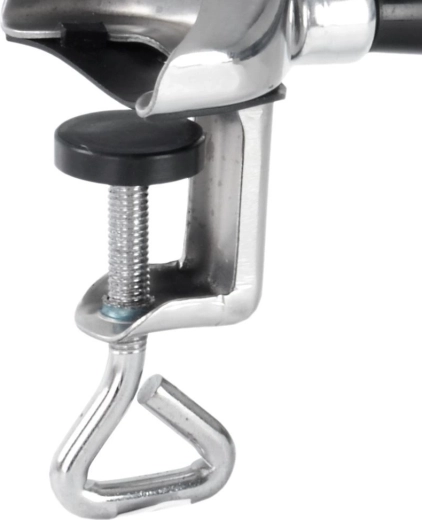 Fixation stable à la table