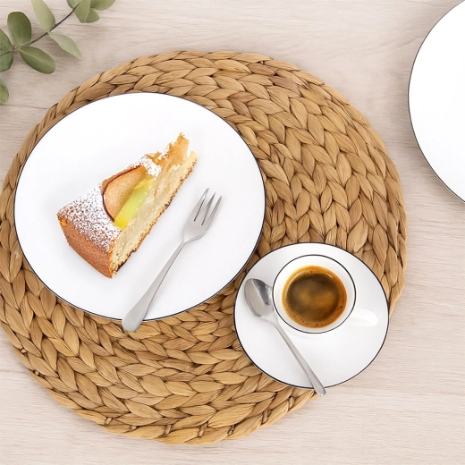 Taille idéale pour desserts et entrées