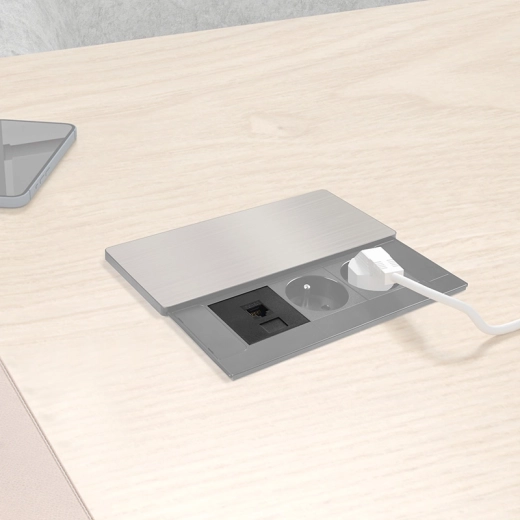 Ethernet RJ45 directement dans le bureau