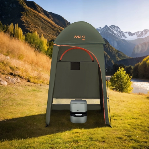 Intimité et espace pour douche, habillage et WC