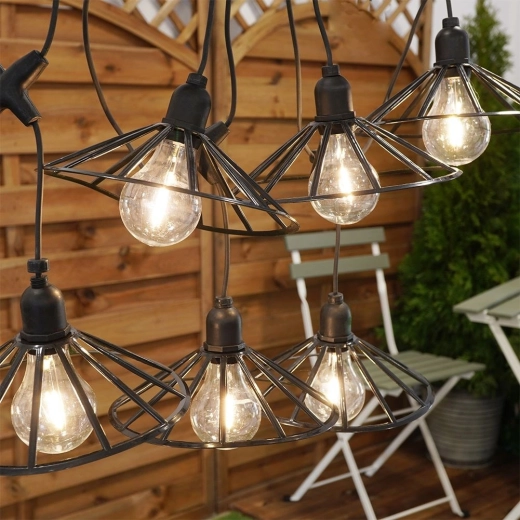 Résiste à l’extérieur grâce à IP44