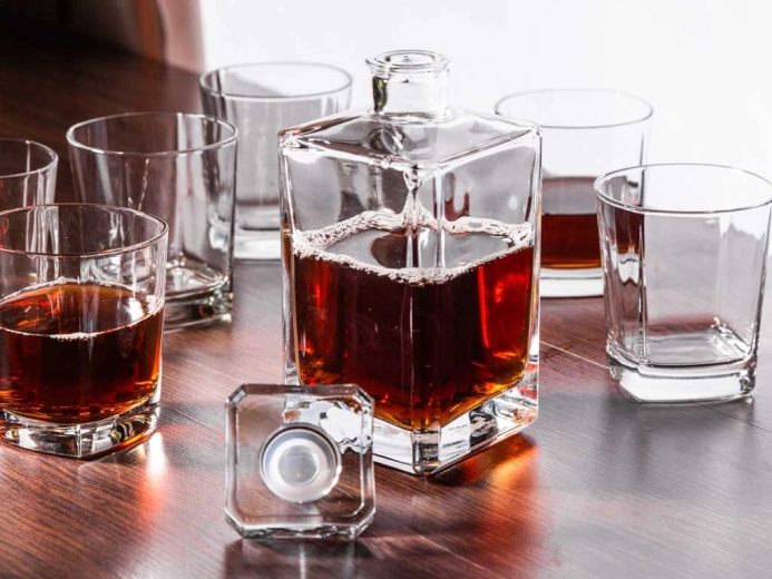 Service élégant pour bar à domicile