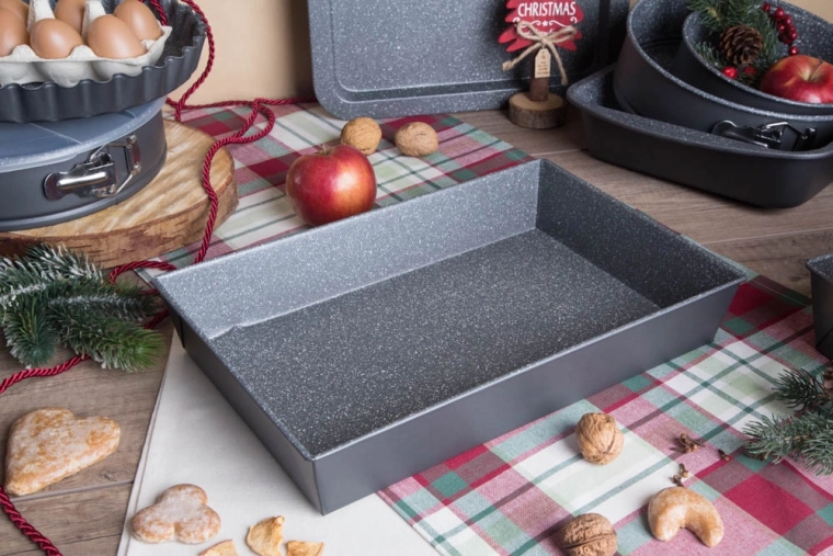 Dimensions pratiques et bords plus hauts