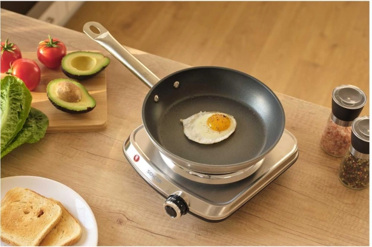 Plaque compacte pour cuisiner au quotidien