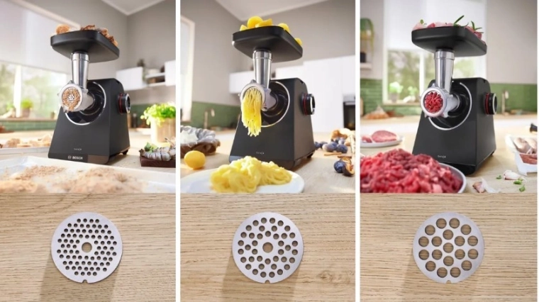 Plus que du hachage : saucisses, kebbé et jus